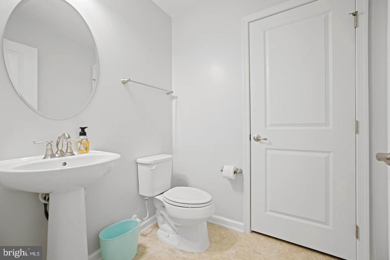 https://bt-photos.global.ssl.fastly.net/brightmls/1280_boomver_1_804542583012-2.jpg