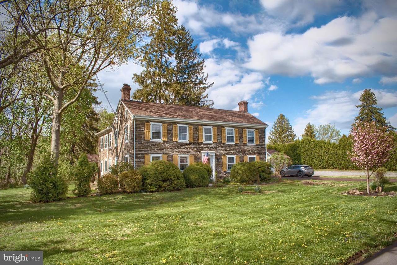 1025 Bloom Road - Photo 1