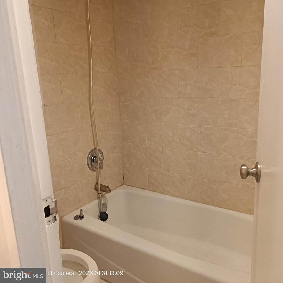https://bt-photos.global.ssl.fastly.net/brightmls/1280_boomver_1_804542958746-2.jpg