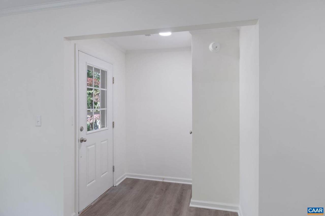 https://bt-photos.global.ssl.fastly.net/brightmls/1280_boomver_1_804543000192-2.jpg