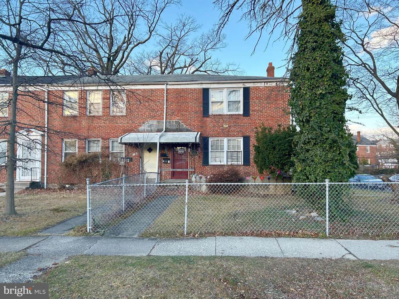 5814 The Alameda - Photo 1