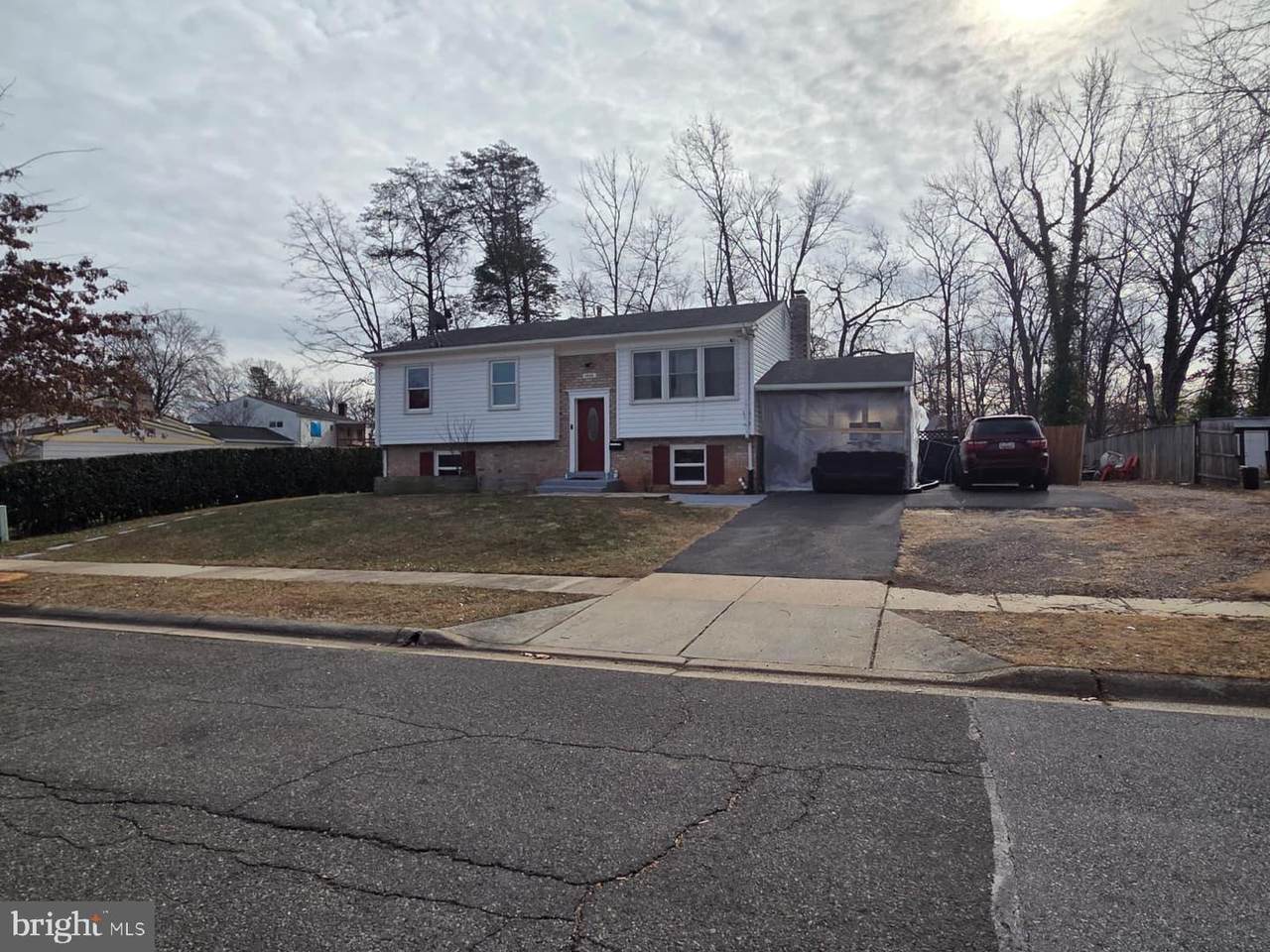 9805 Walnut Avenue - Photo 1