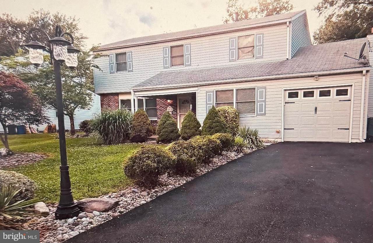 854 Phillips Road - Photo 1