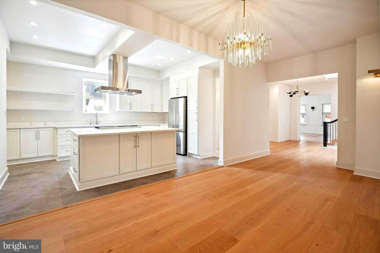 1329 Connecticut Avenue - Photo 1