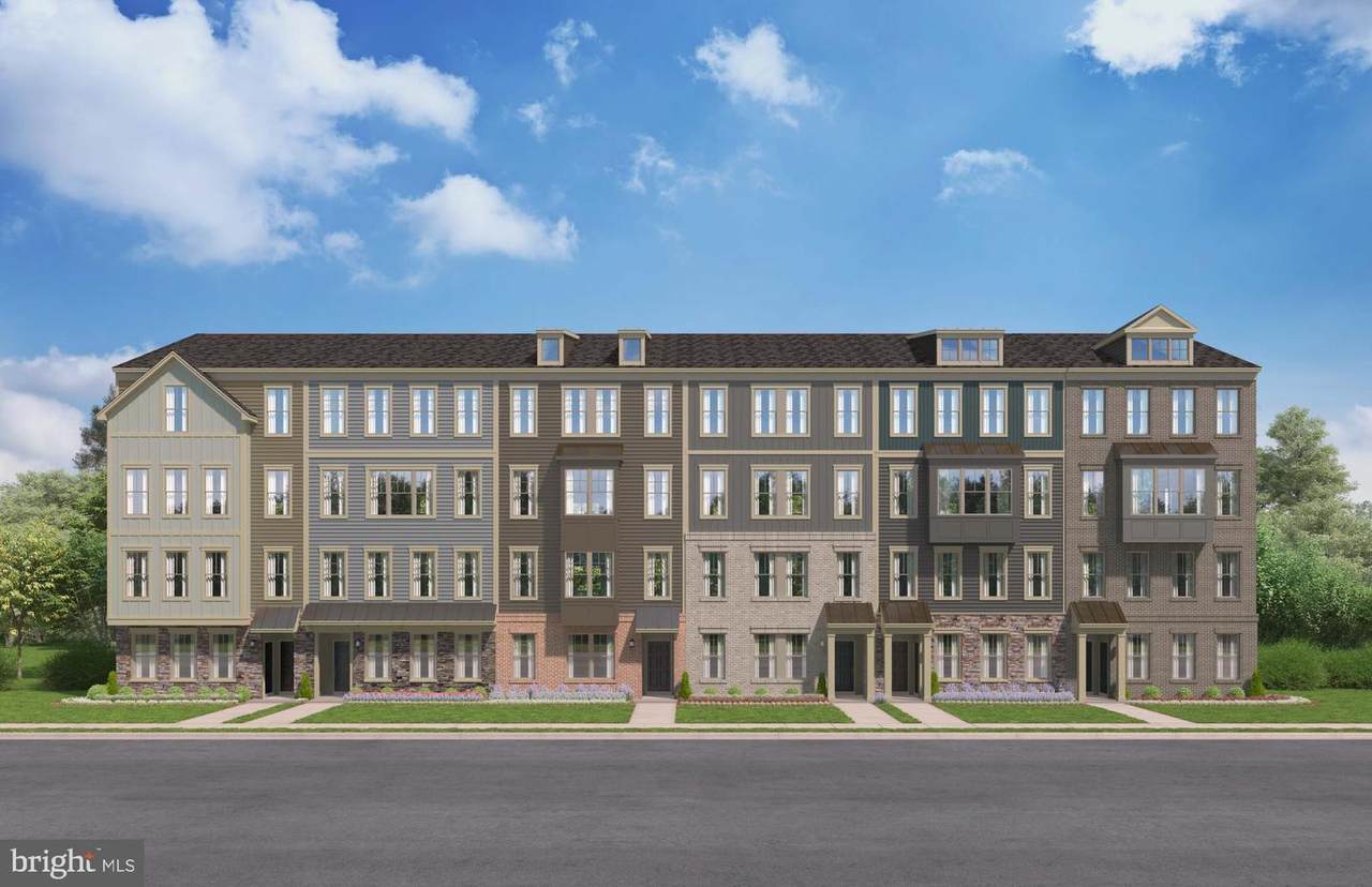 13820 Quartz Avenue - Photo 1