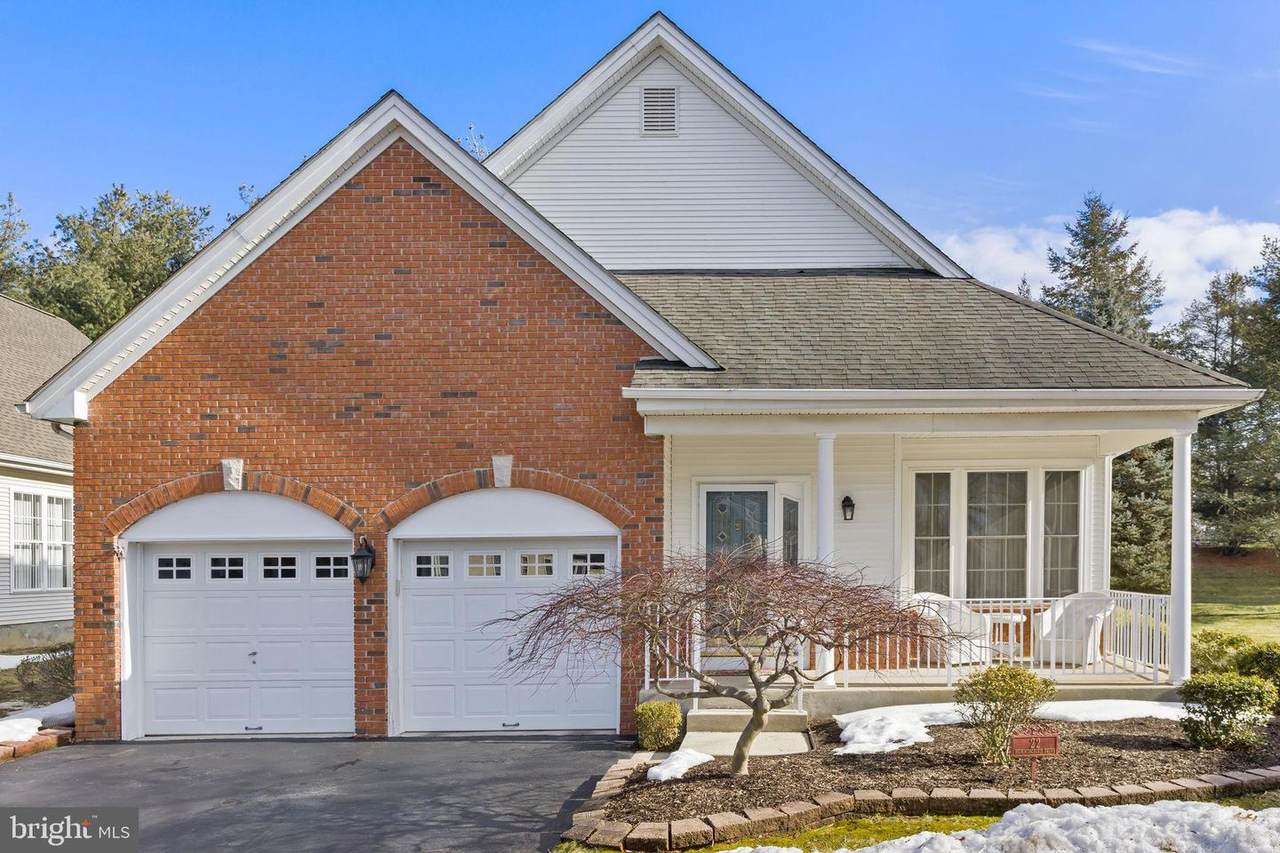 22 Hummingbird Drive - Photo 1