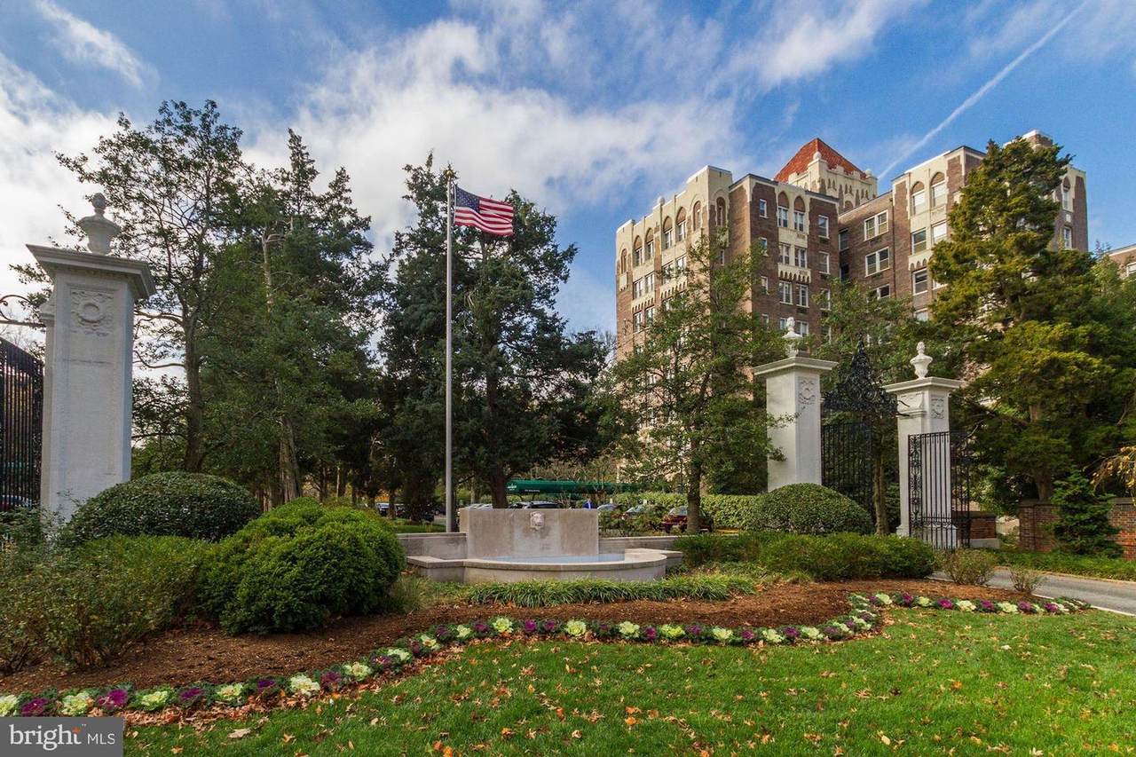 4000 Cathedral Avenue - Photo 1