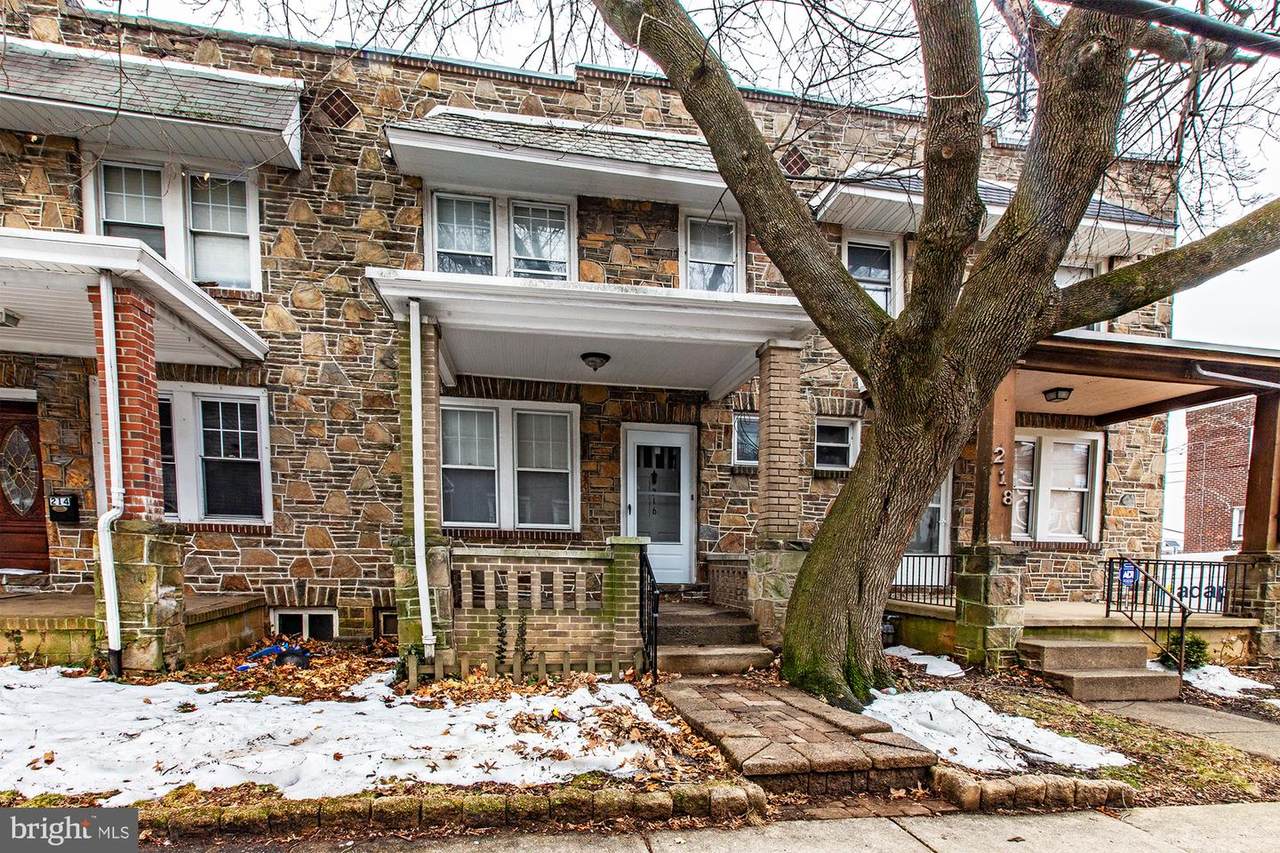 216 Broom Street - Photo 1