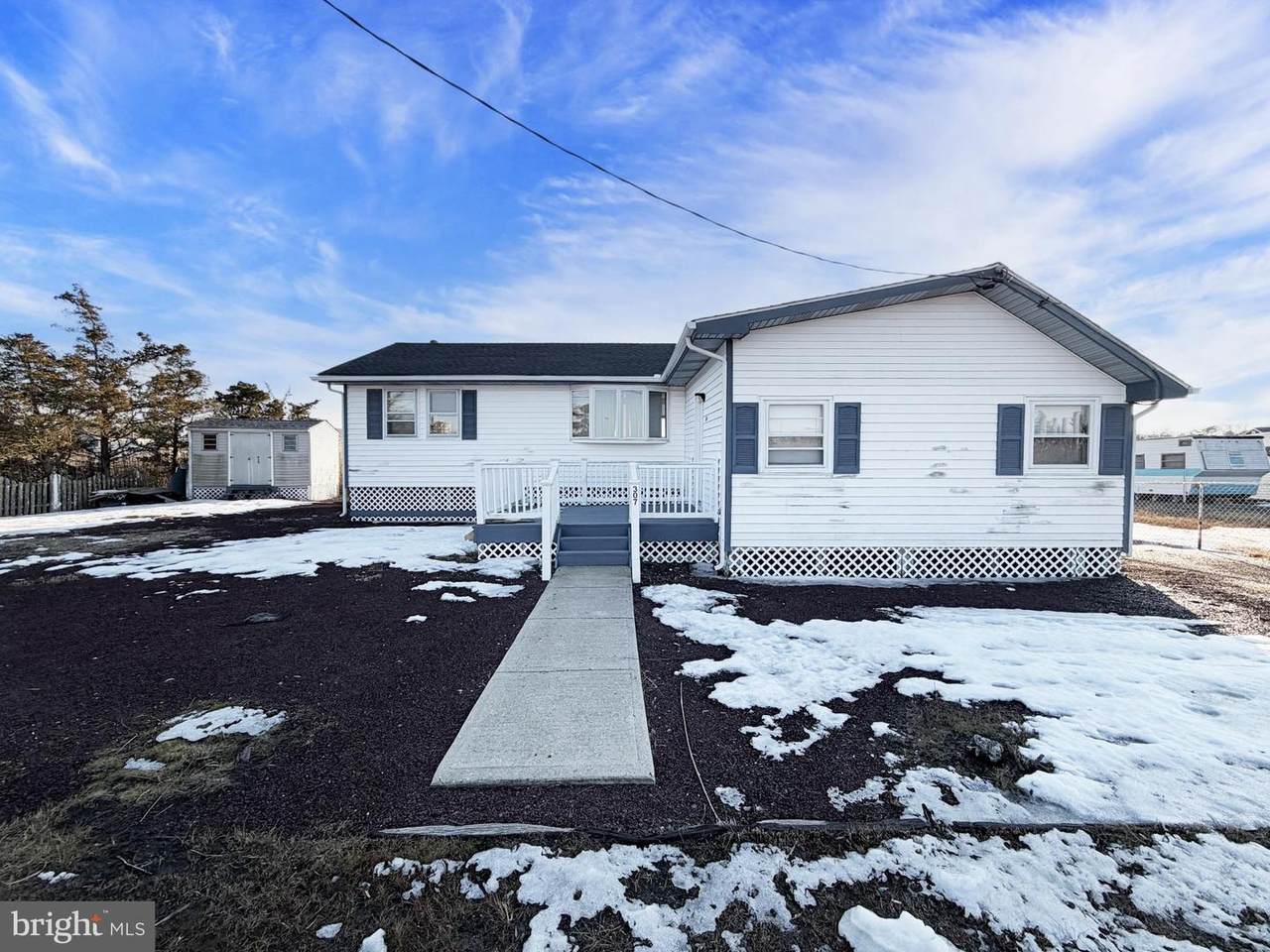 307 Edgewater Avenue - Photo 1