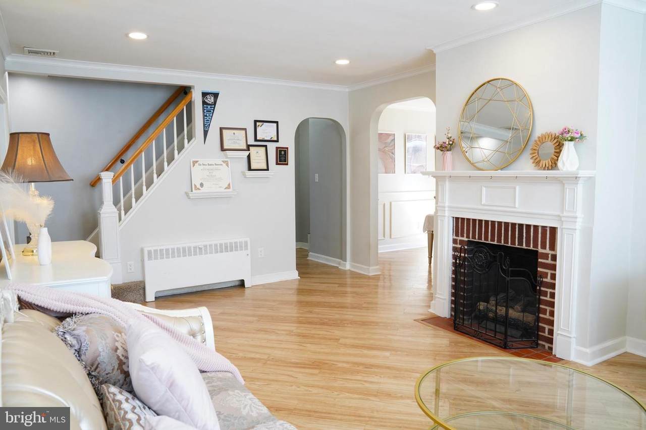 17 Davis Avenue - Photo 1