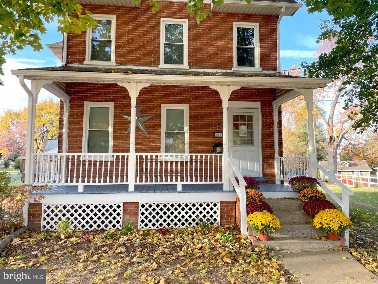 245 Maple Street - Photo 1
