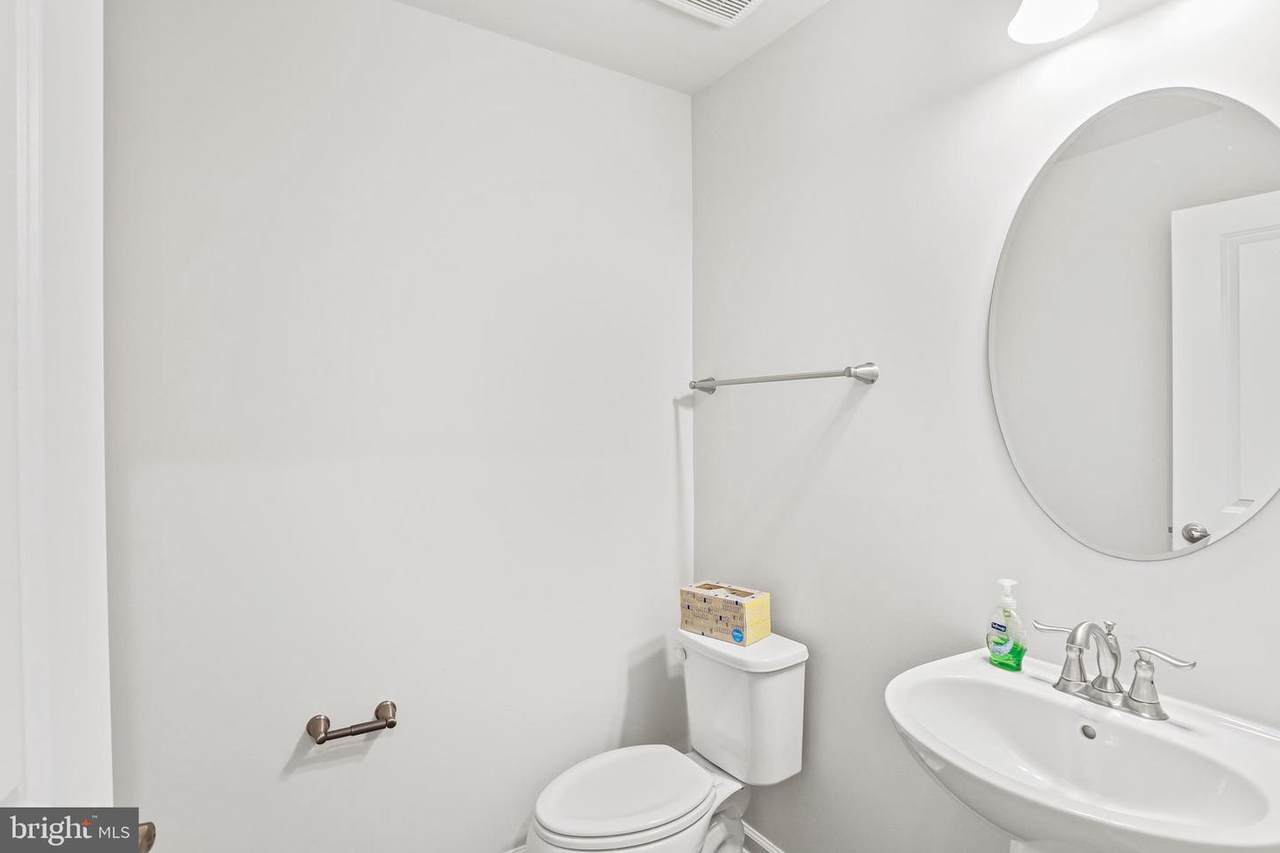 https://bt-photos.global.ssl.fastly.net/brightmls/1280_boomver_1_804555786124-2.jpg