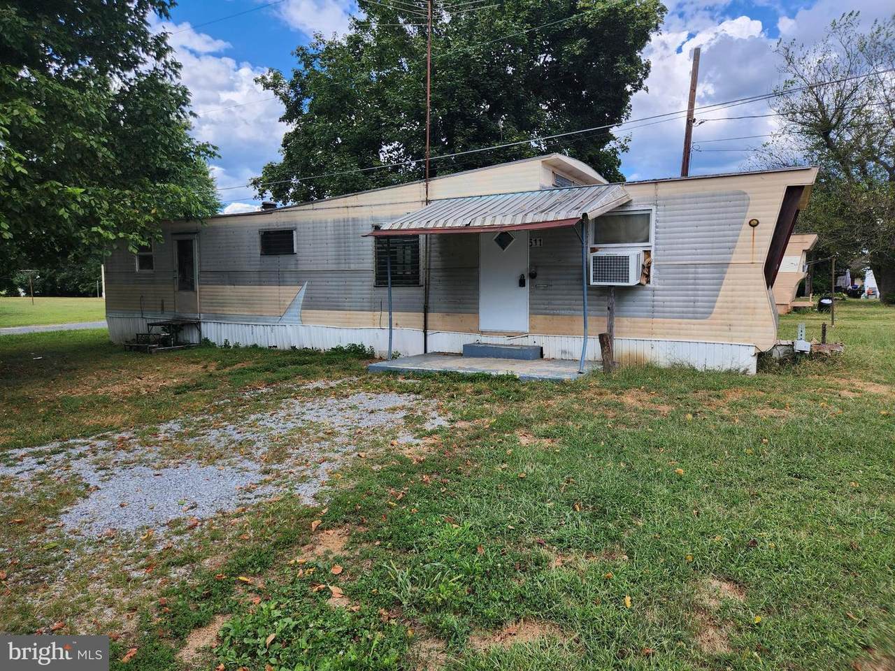 511 North Western Avenue - Photo 1