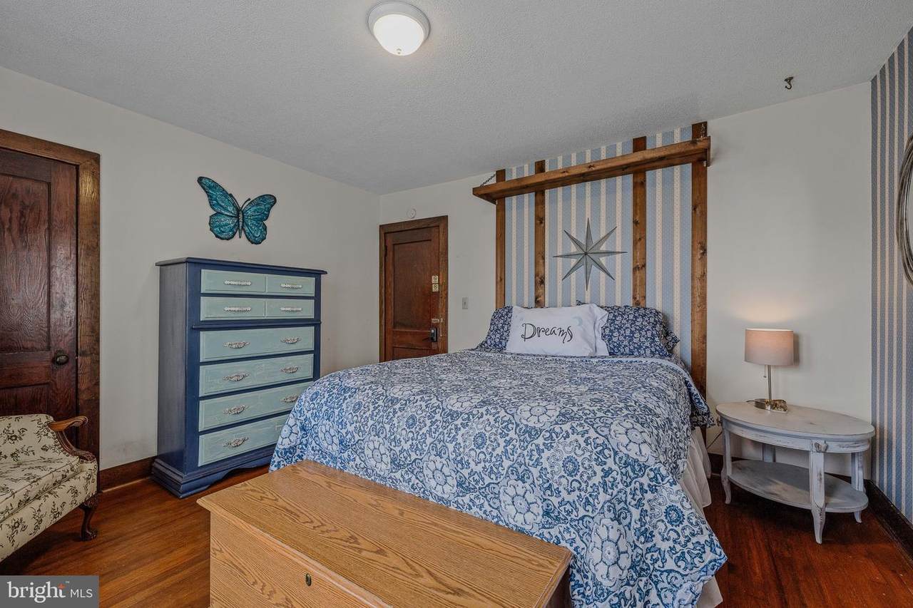 184 Wilkes Street - Photo 1