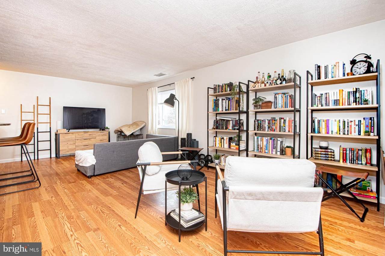 3910 Mariposa Place - Photo 1