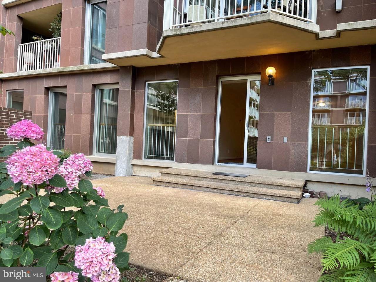 520 N Street - Photo 1