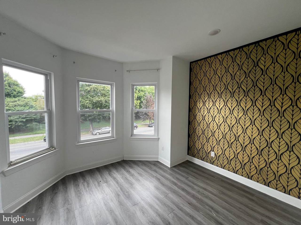 1829 33RD Street - Photo 1