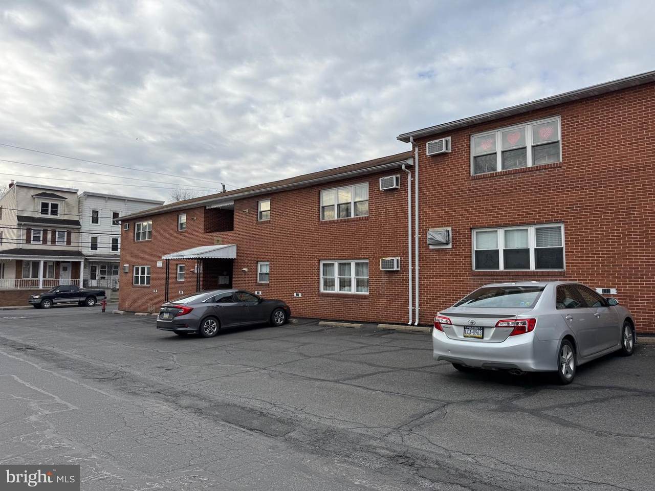 500 Lewis Street - Photo 1