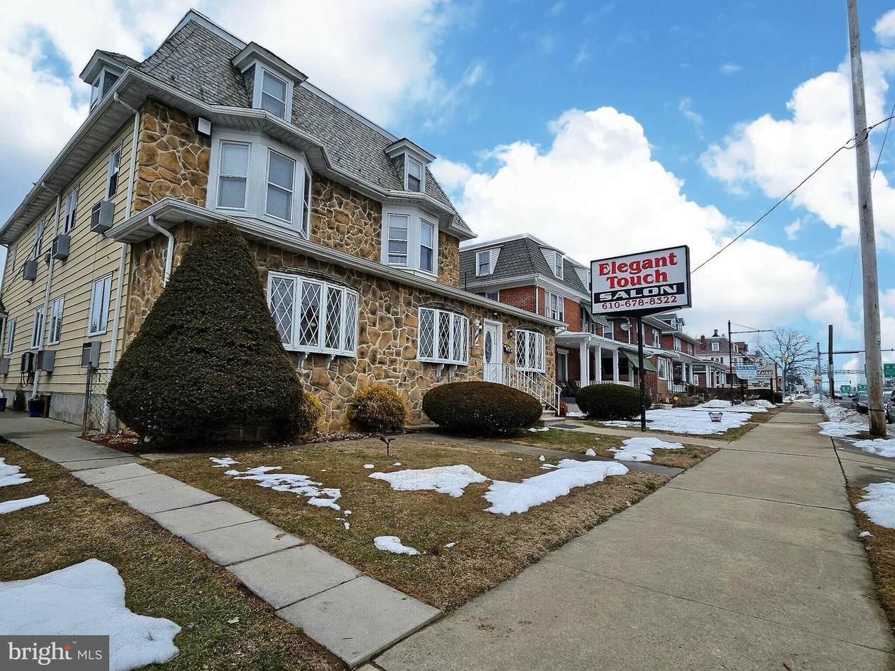 2113 Penn Avenue - Photo 1