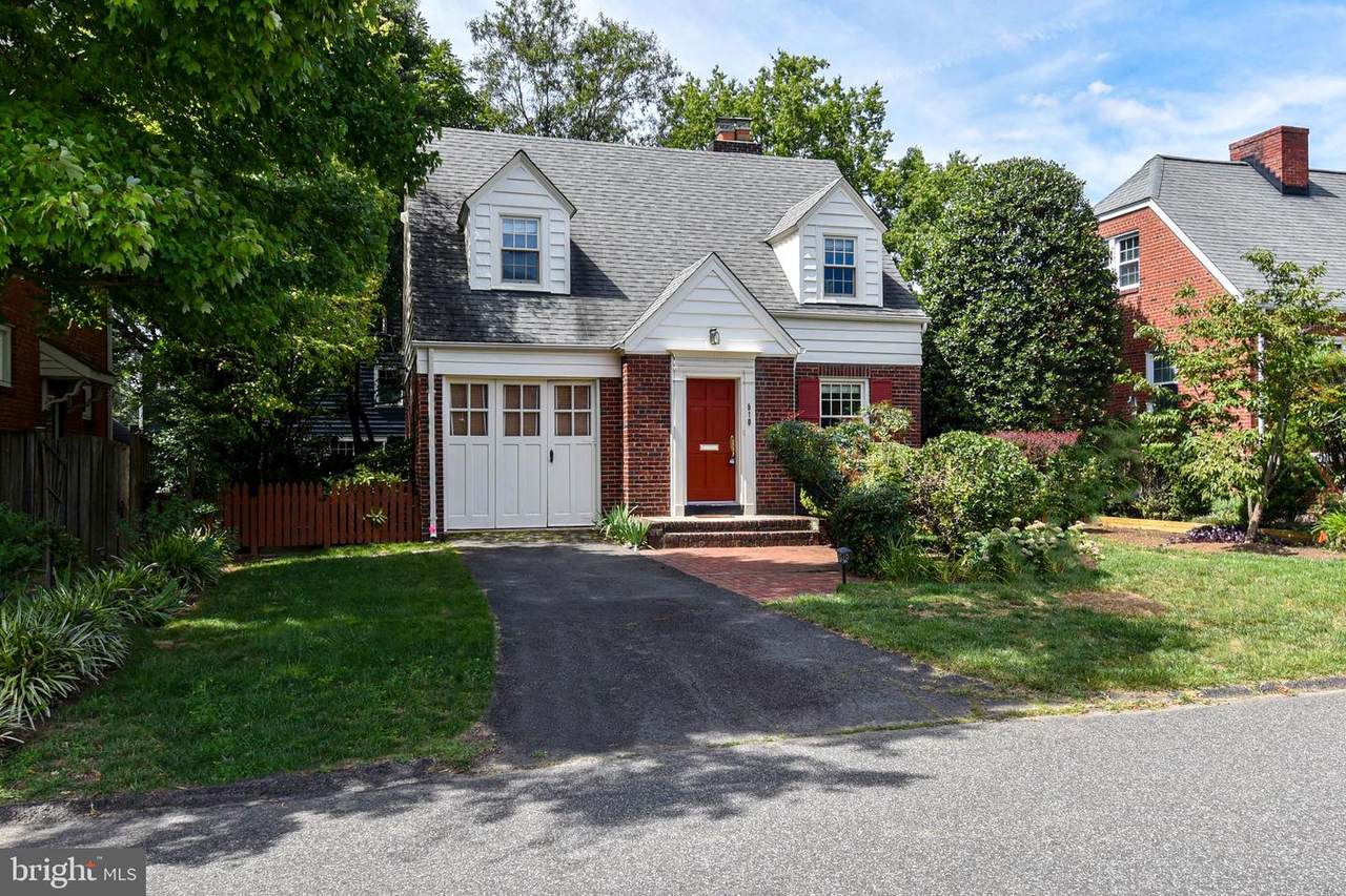 510 Nelson Street - Photo 1