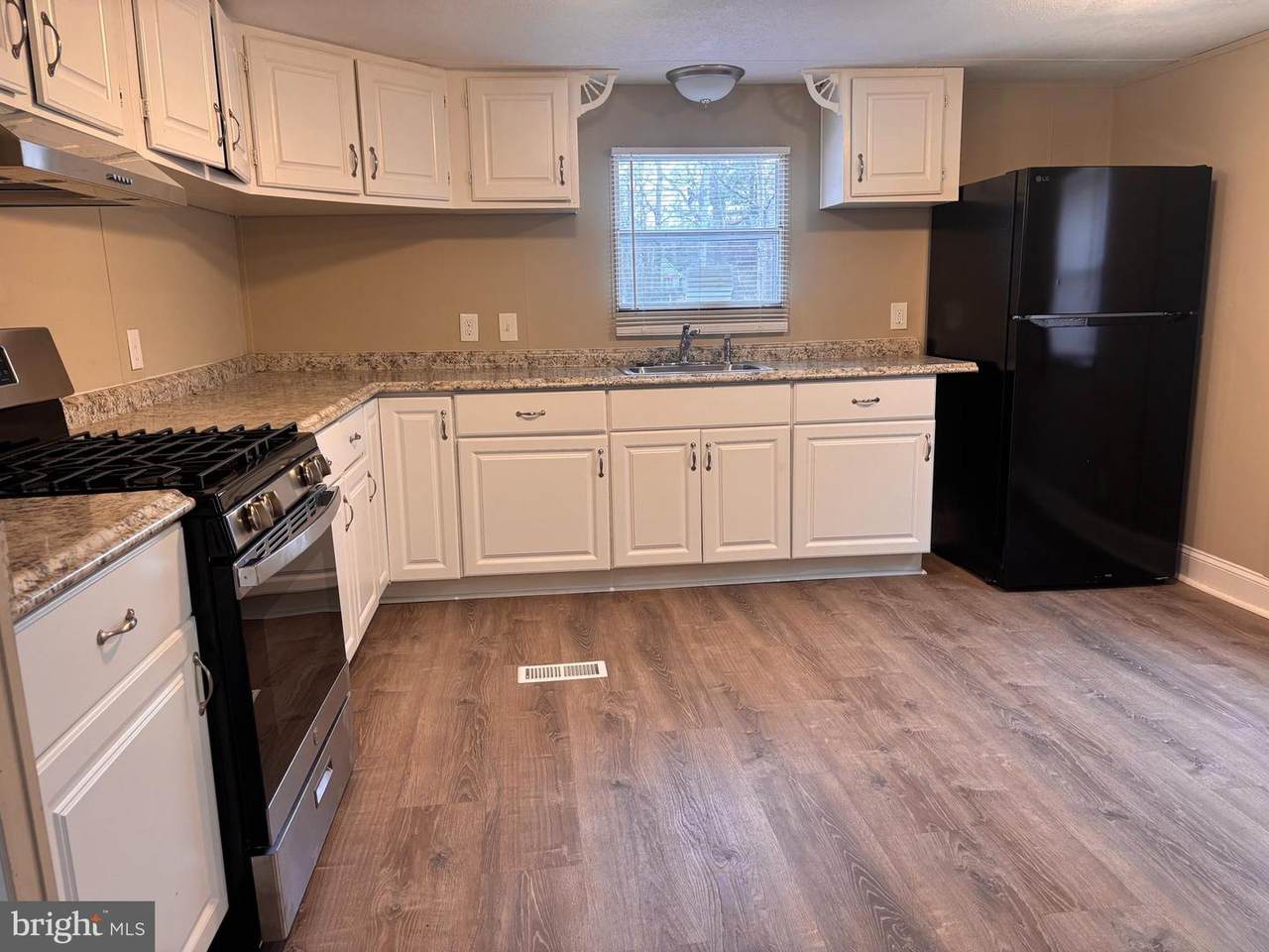 7357 William Ave - Photo 1