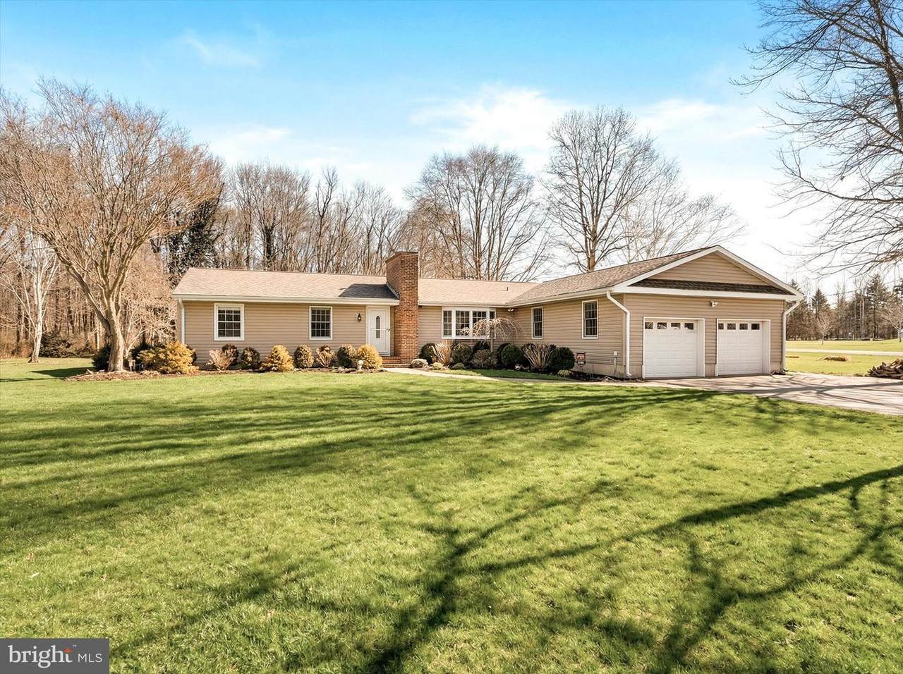 327 Gordon Road - Photo 1