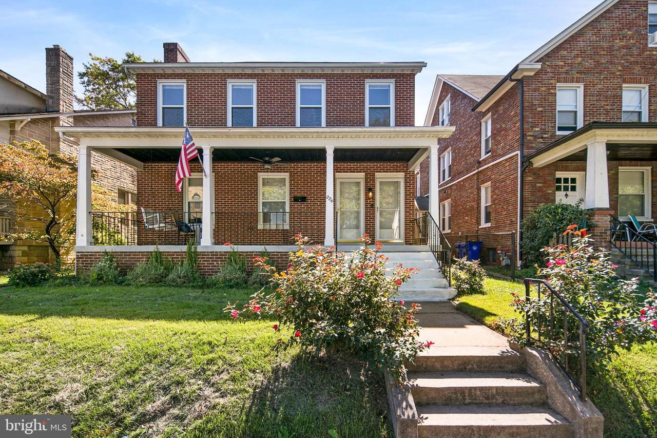 226 Carroll Parkway - Photo 1