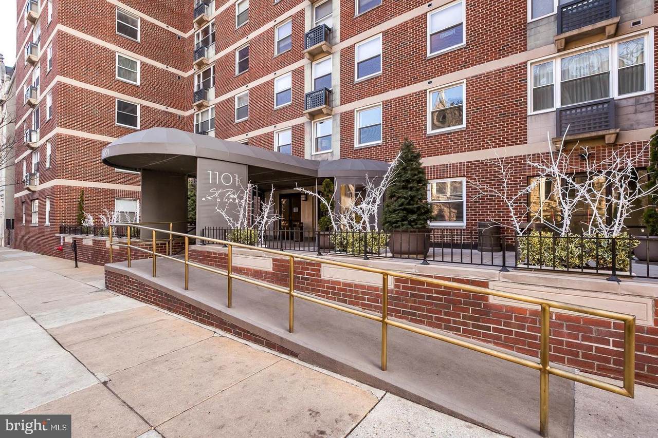 1101 Saint Paul Street - Photo 1