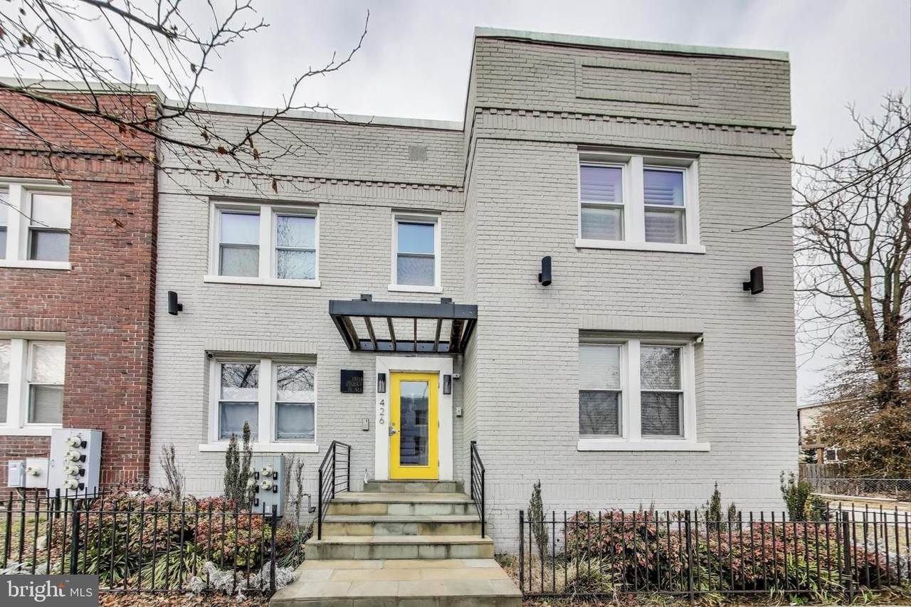 426 18TH Street - Photo 1