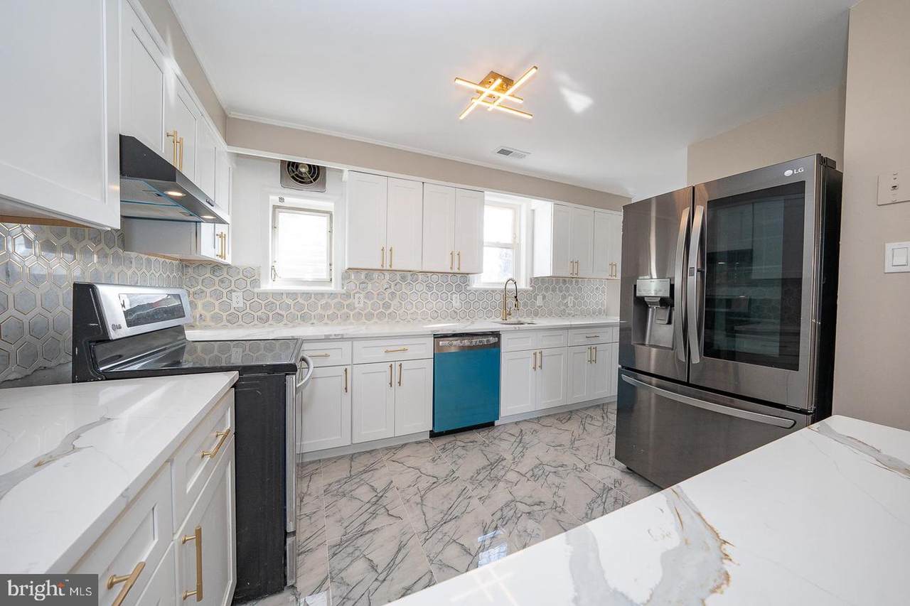 291 Jackson Avenue - Photo 1