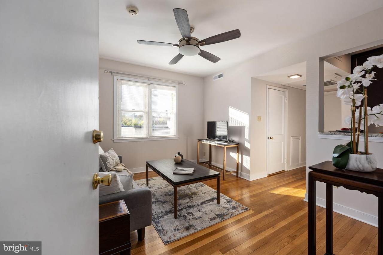 620 Kenmore Avenue - Photo 1