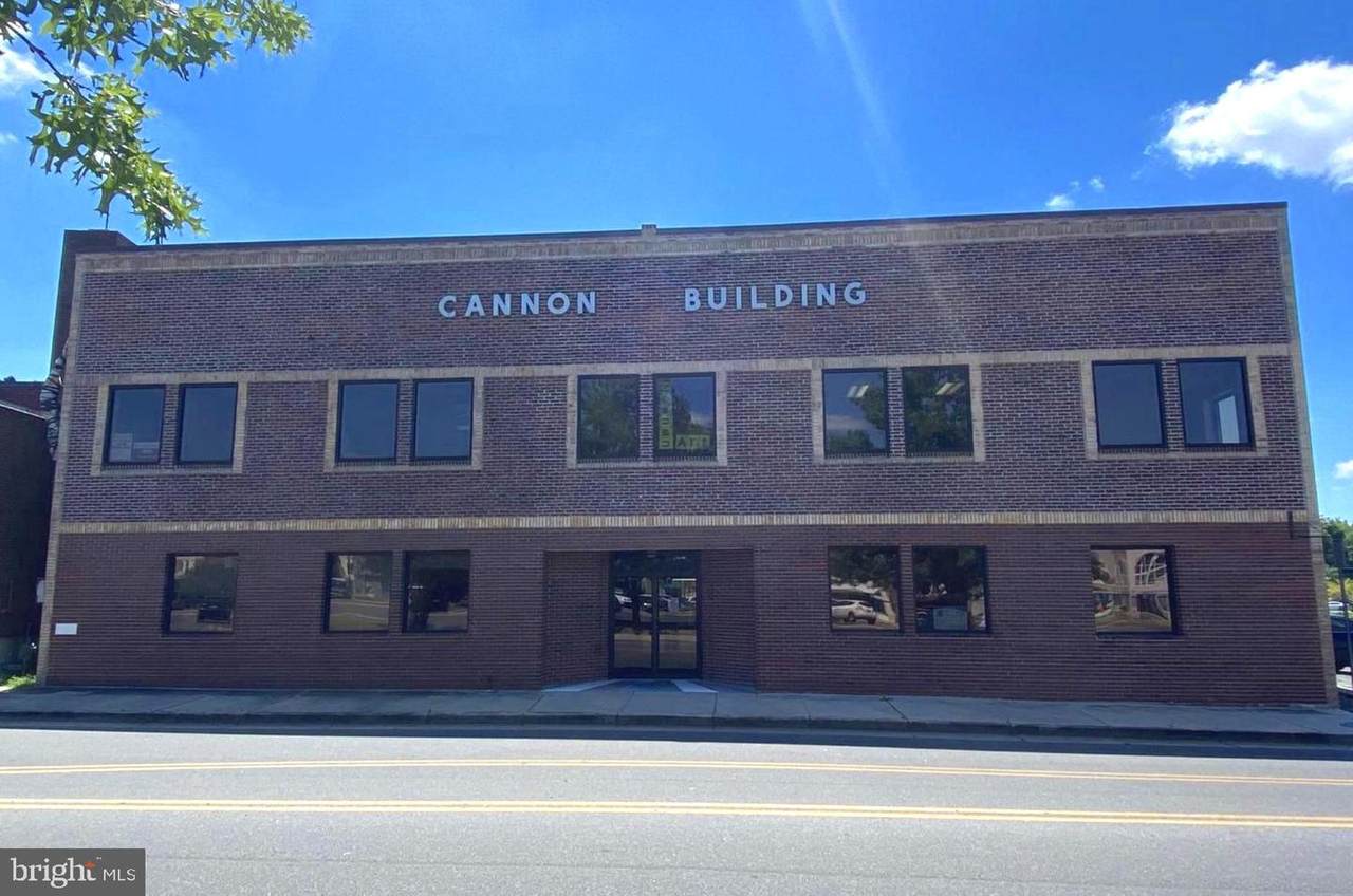 106 Circle Avenue - Photo 1