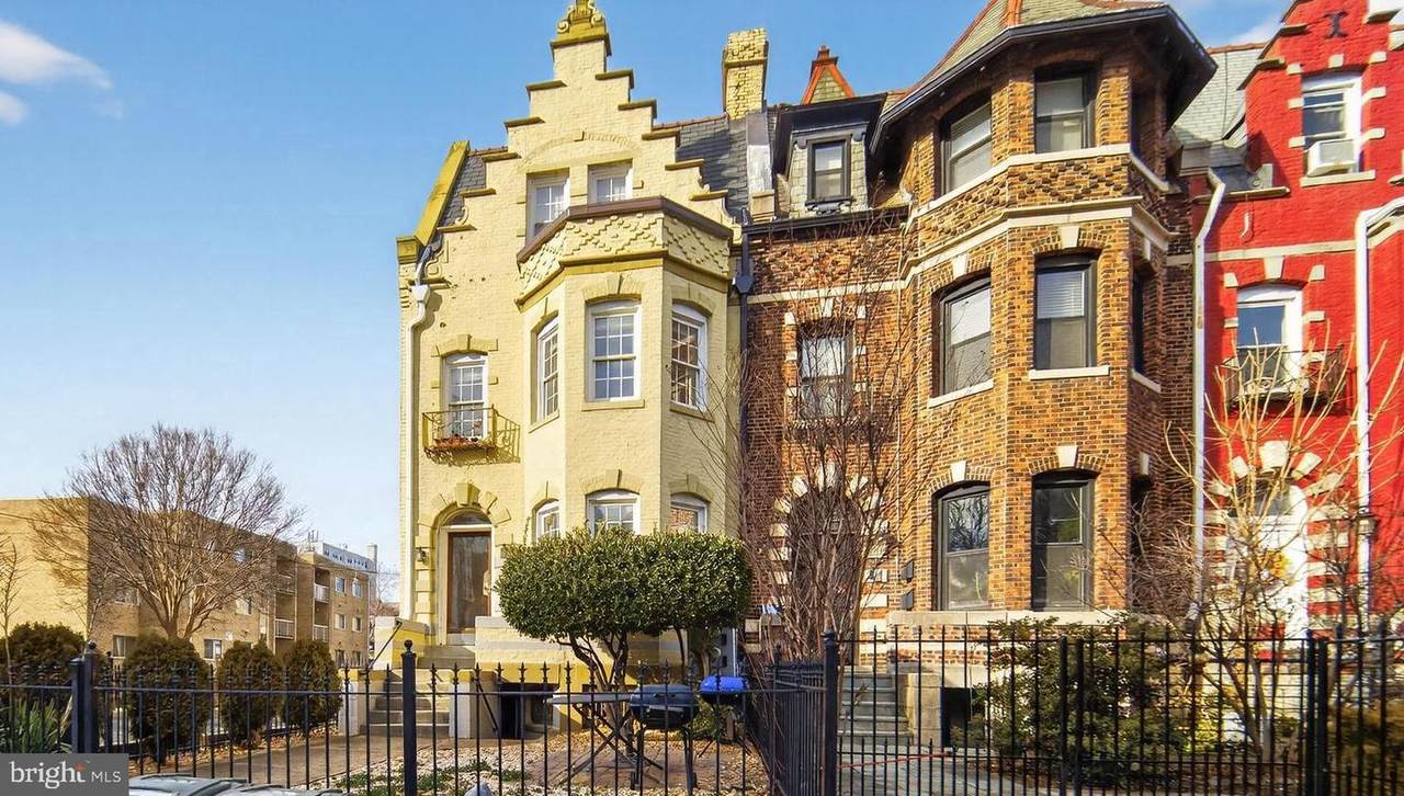 1337 Harvard Street - Photo 1