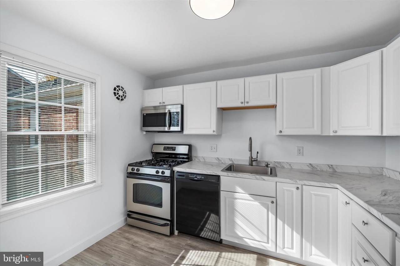 1403 Belle View Boulevard - Photo 1