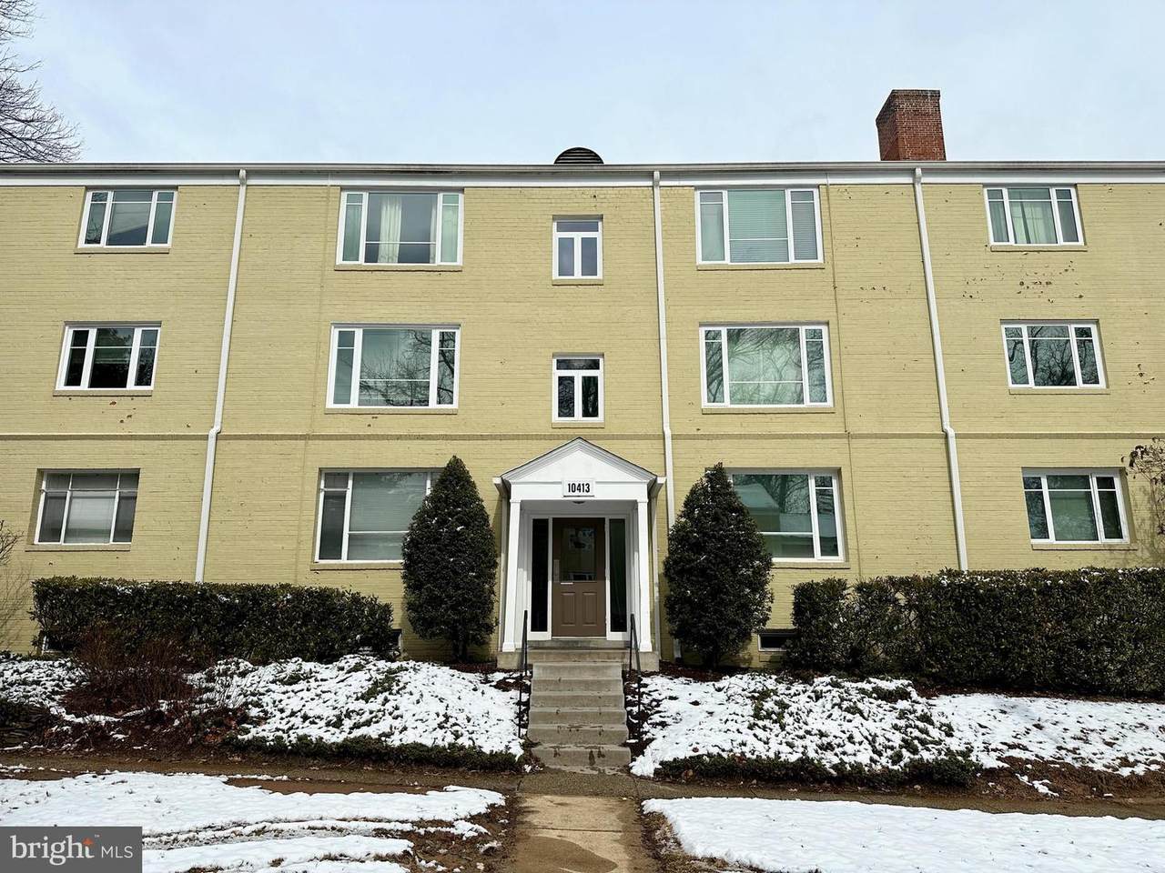 10413 Montrose Avenue - Photo 1