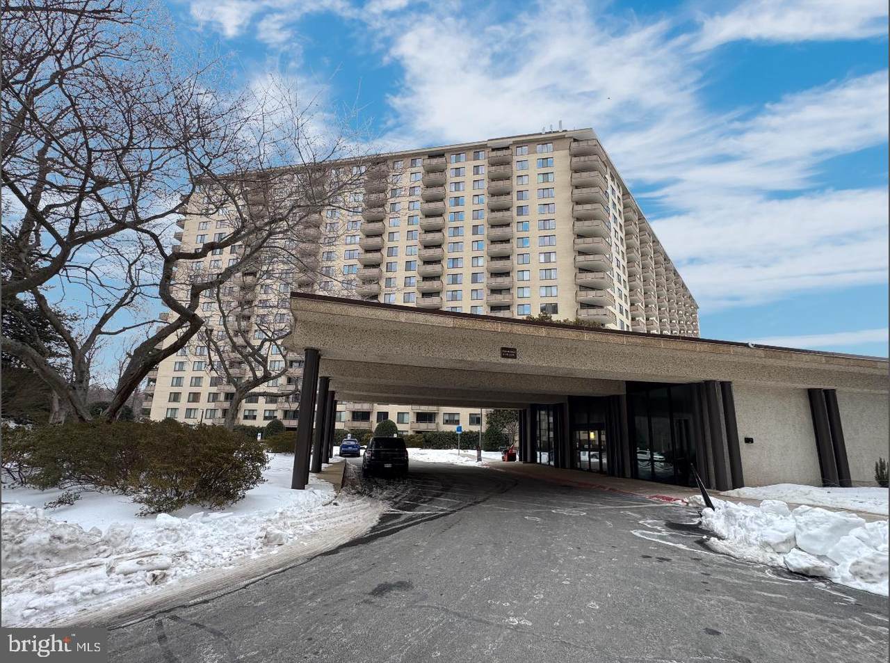 5225 Pooks Hill Road - Photo 1