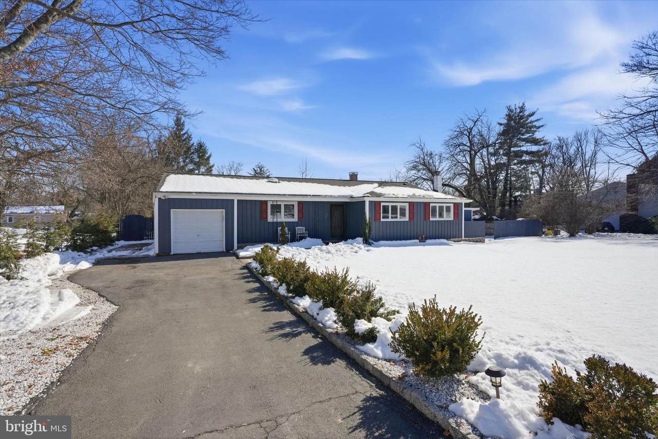 13 Hickory Drive - Photo 1