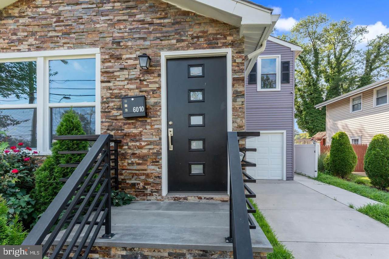 6010 Lexington Avenue - Photo 1