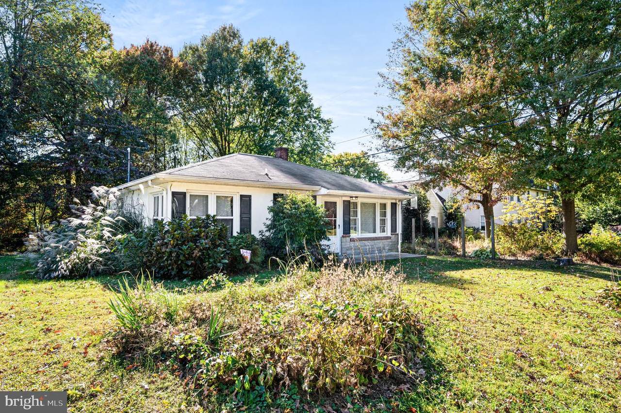 10 Summit Avenue - Photo 1