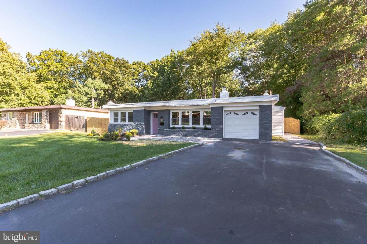 2213 Windsor Circle - Photo 1