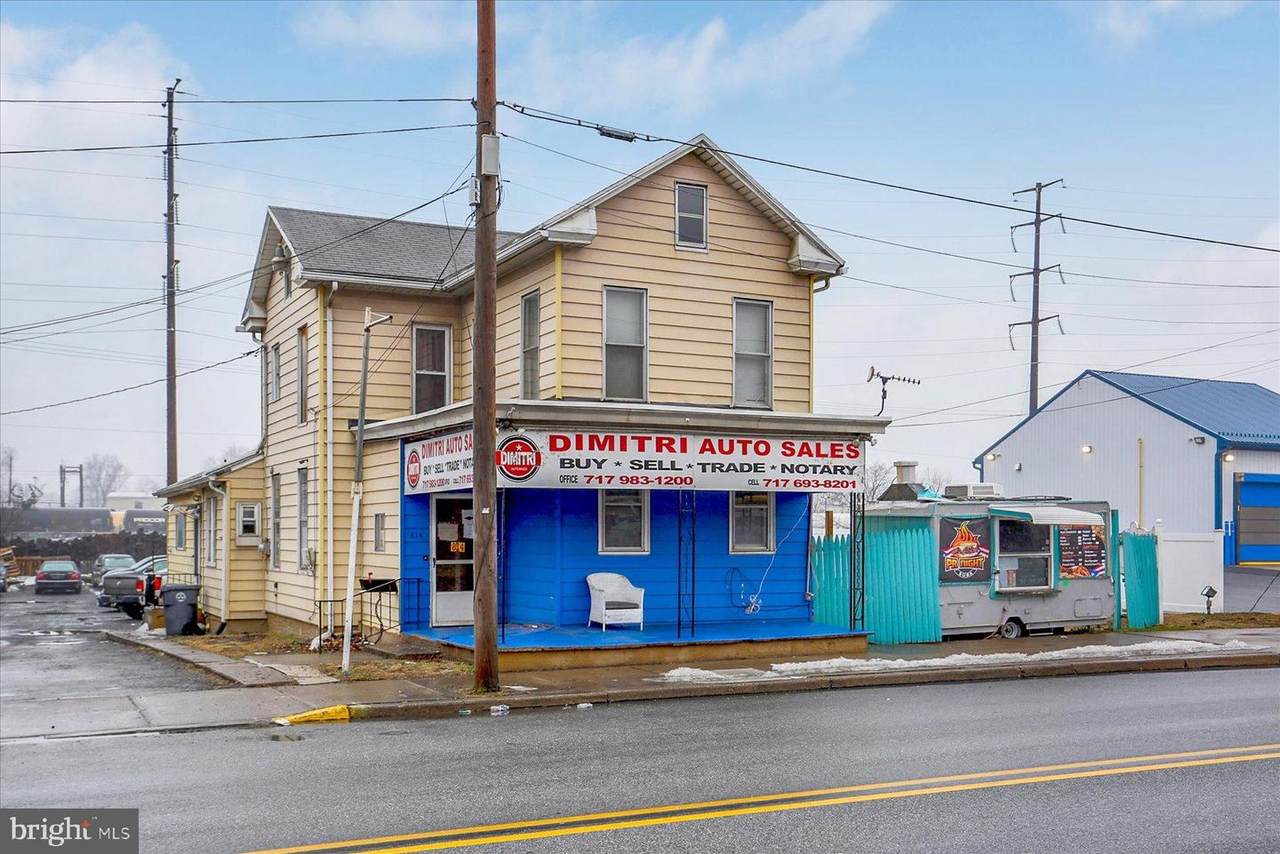 814 Front Street - Photo 1