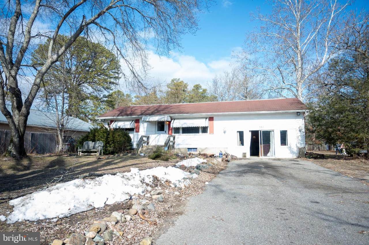 387 Lakehurst Road - Photo 1