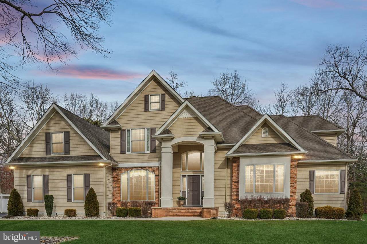 3661 Canterbury Lane - Photo 1