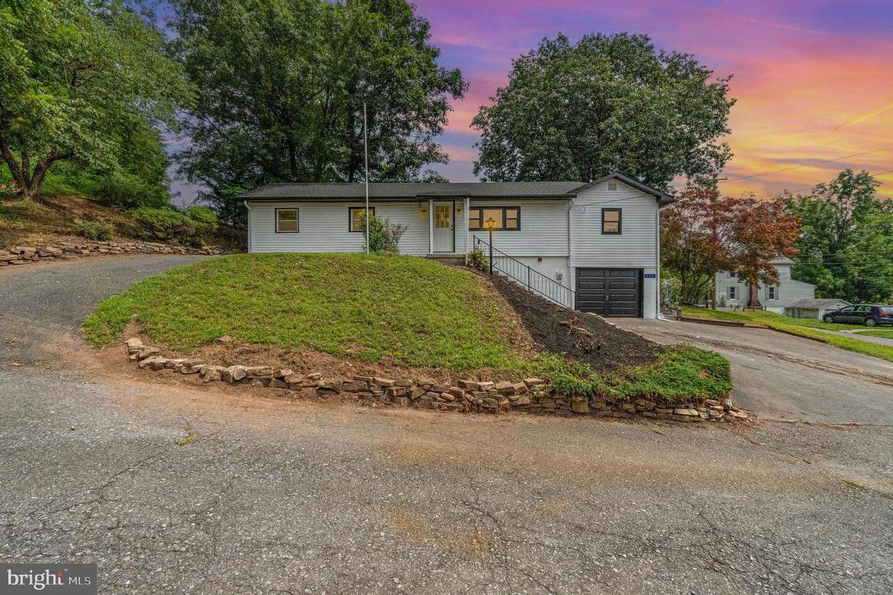 111 Kings Highway - Photo 1