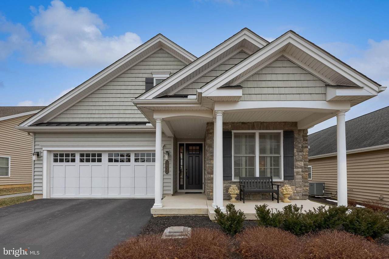 1032 Presidents Drive - Photo 1