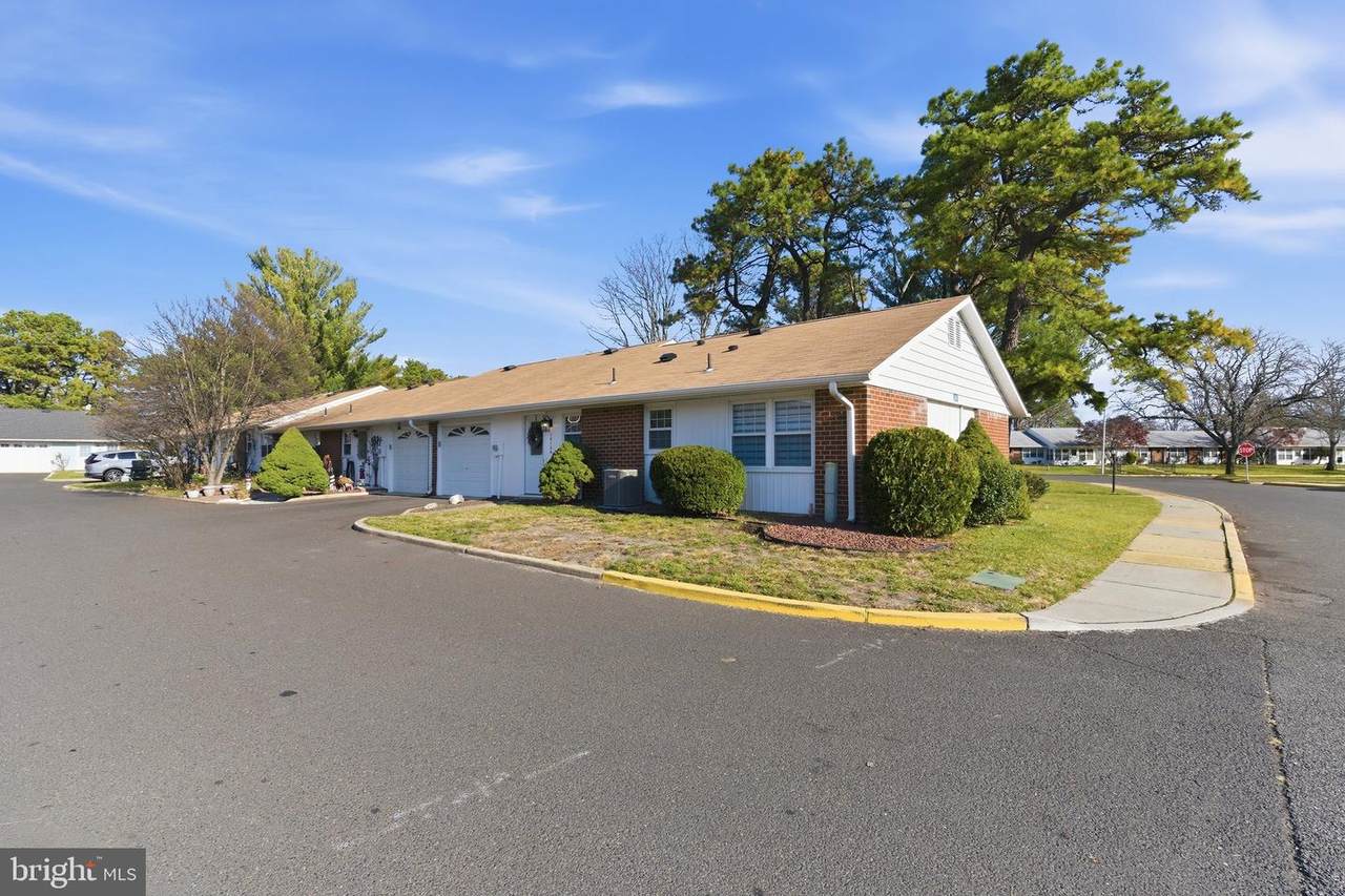 1015 Aberdeen Drive - Photo 1