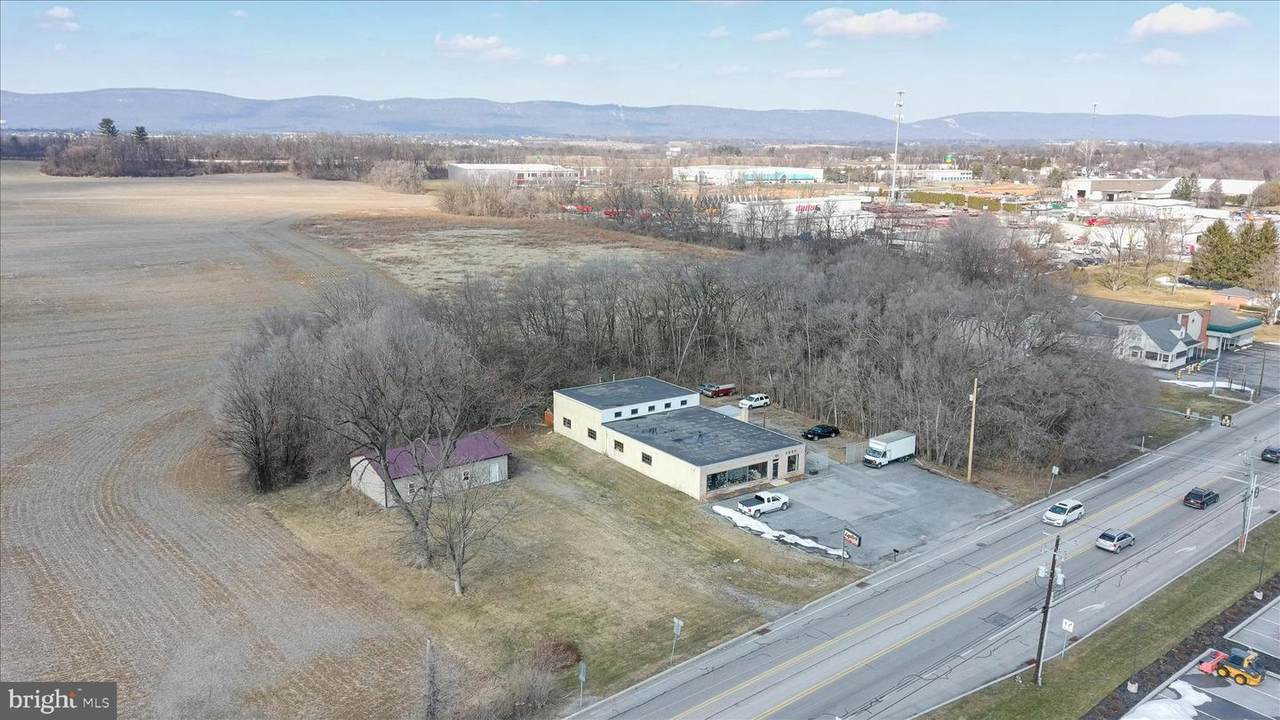1050 Harrisburg Pike - Photo 1