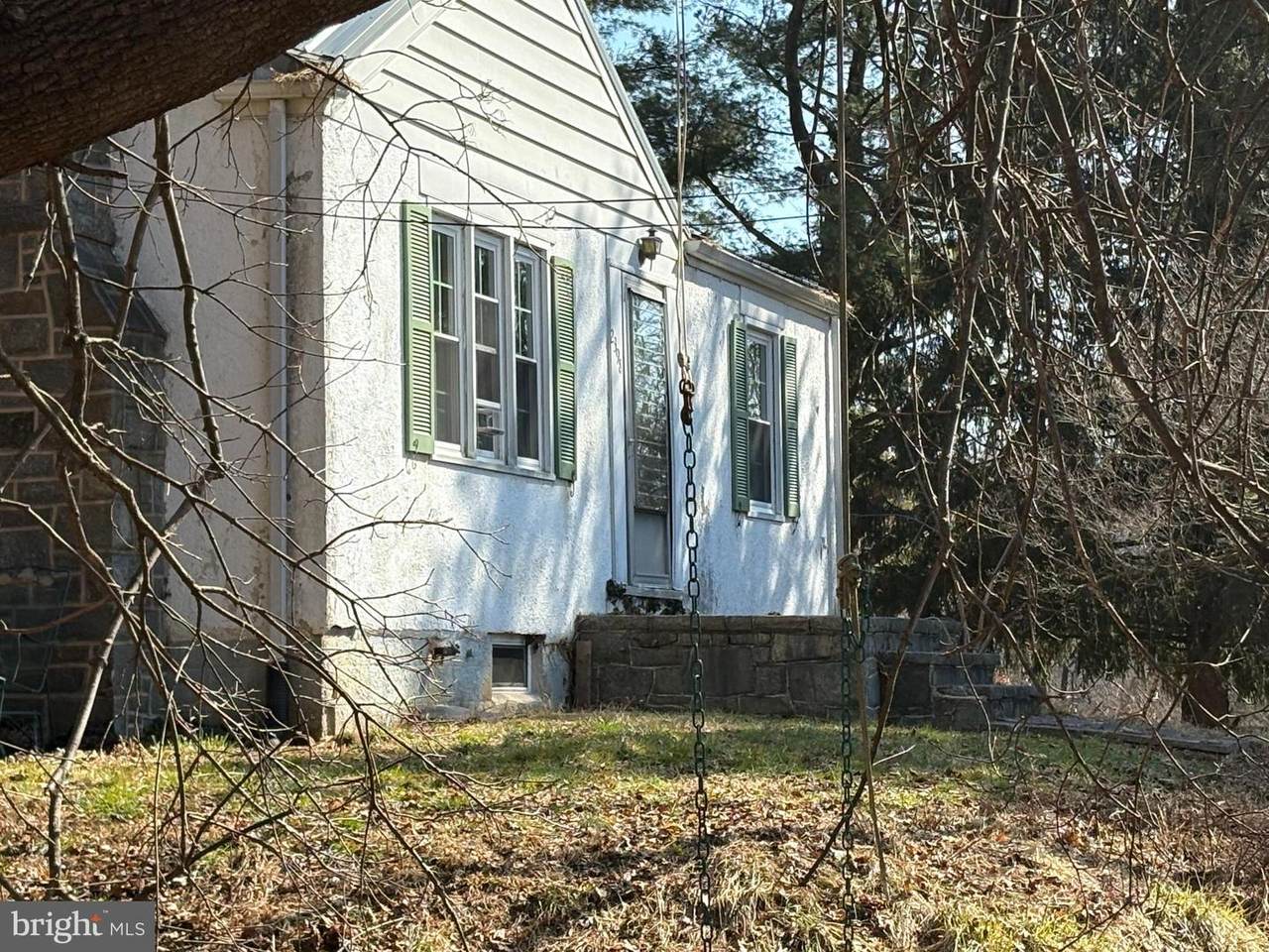2398 Frenchtown Road - Photo 1