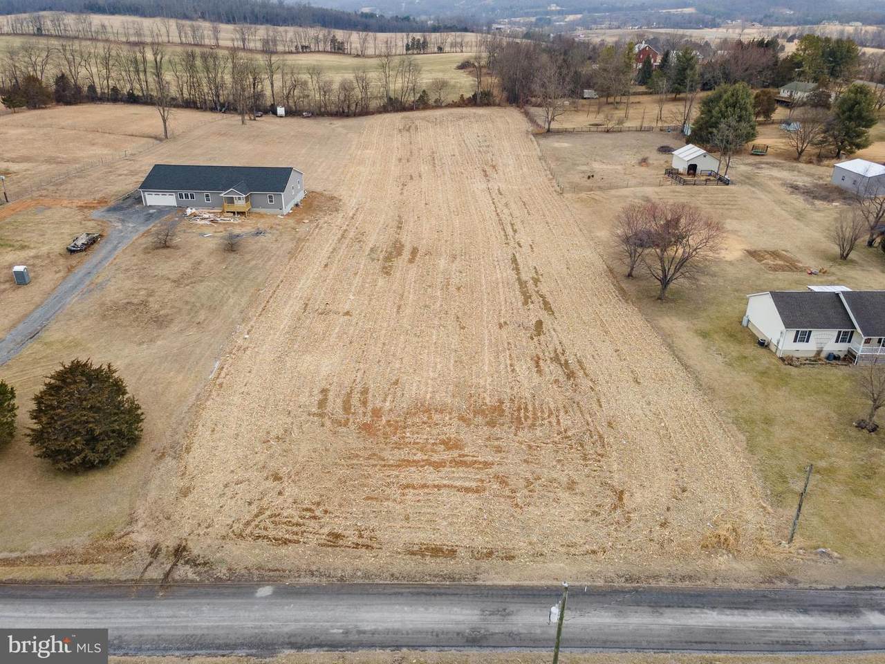 2.51 acres Jadwyn - Photo 1