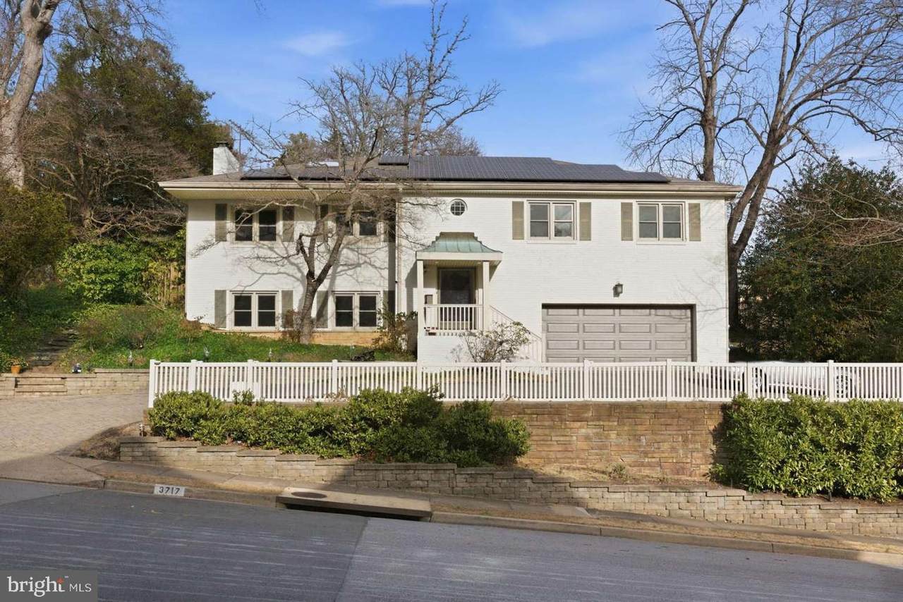 3717 Nelson Street - Photo 1